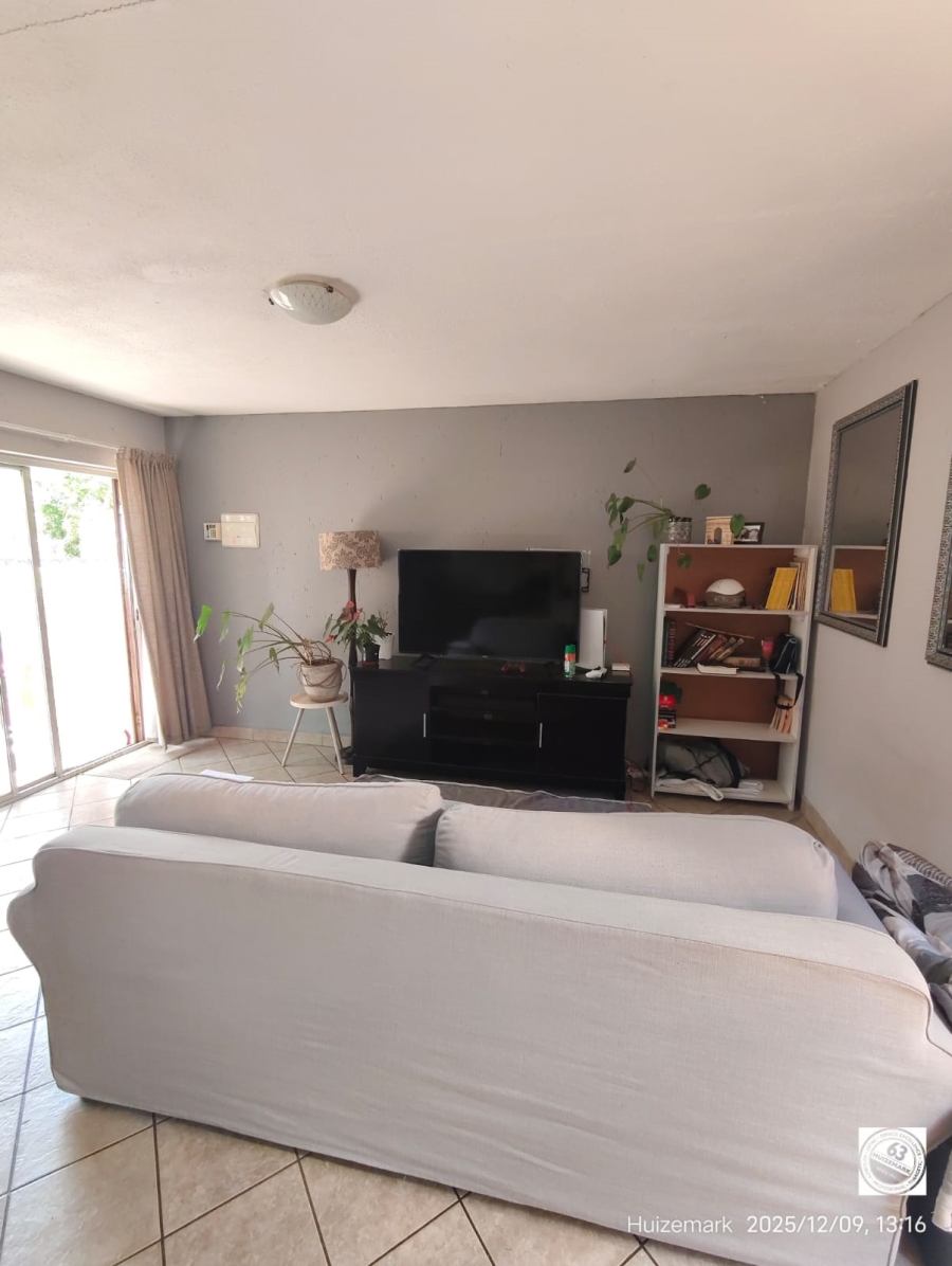 To Let 2 Bedroom Property for Rent in Vaalpark Free State